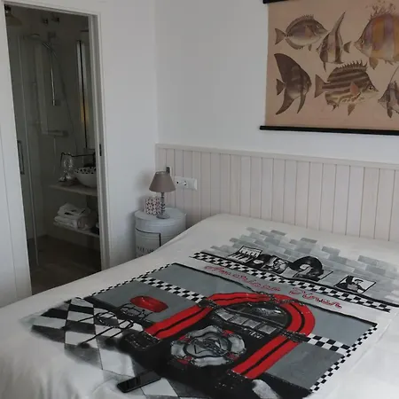 Holiday home Sobre La Playa ,
